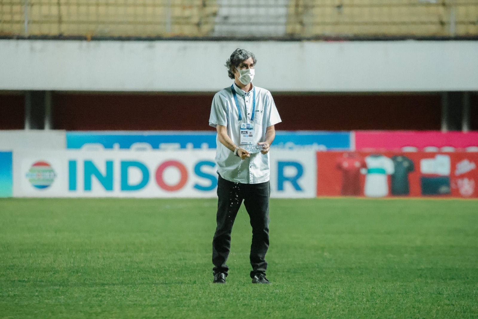 podiumnews.com-Coach Teco Jawab Rumor Pengganti Wellington